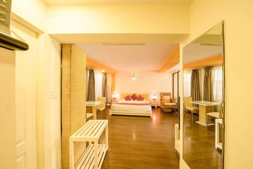 העיר בנגלור Shilton Suites מראה חיצוני תמונה